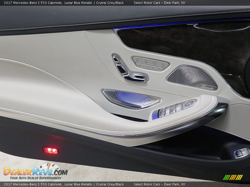 Door Panel of 2017 Mercedes-Benz S 550 Cabriolet Photo #23