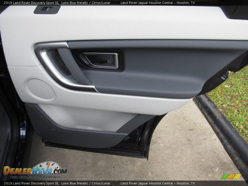 Door Panel of 2019 Land Rover Discovery Sport SE Photo #20