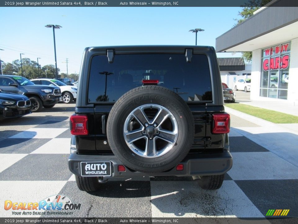 2019 Jeep Wrangler Unlimited Sahara 4x4 Black / Black Photo #4