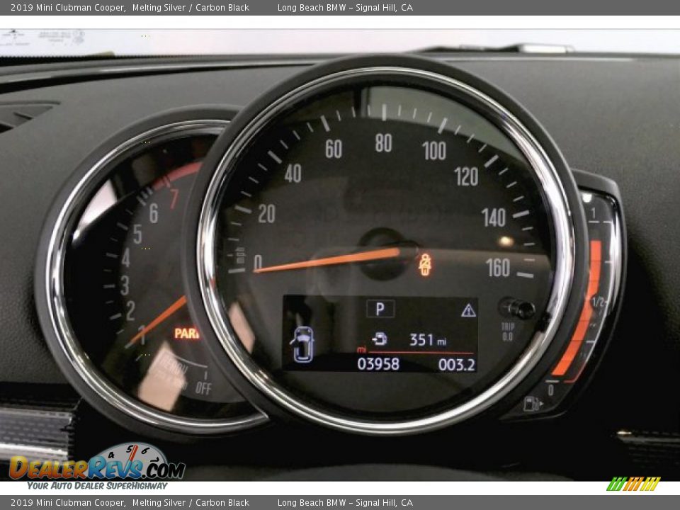 2019 Mini Clubman Cooper Melting Silver / Carbon Black Photo #16