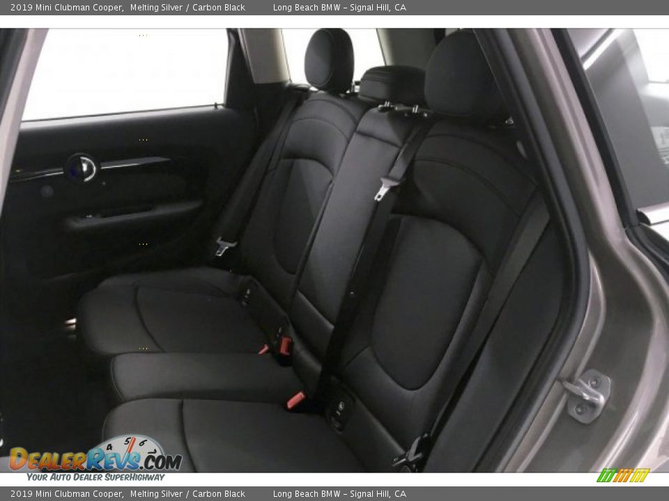 2019 Mini Clubman Cooper Melting Silver / Carbon Black Photo #33