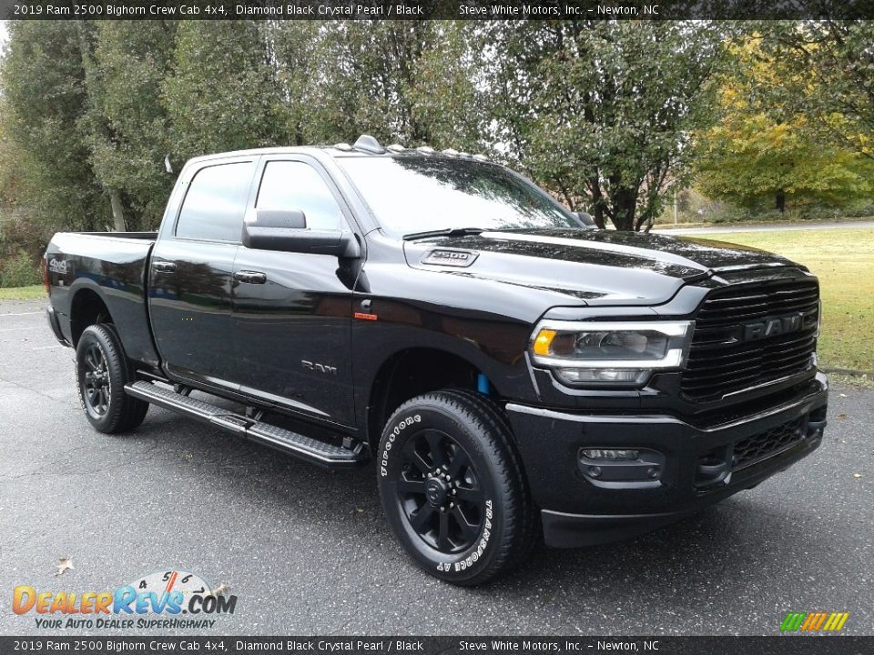 Front 3/4 View of 2019 Ram 2500 Bighorn Crew Cab 4x4 Photo #4