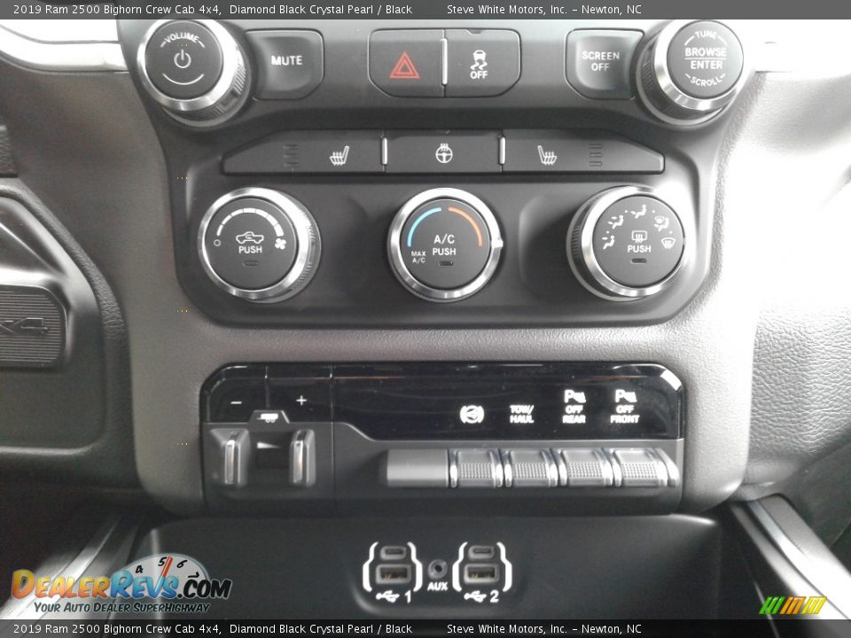 Controls of 2019 Ram 2500 Bighorn Crew Cab 4x4 Photo #25