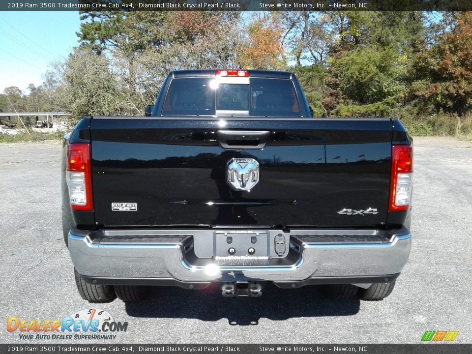 2019 Ram 3500 Tradesman Crew Cab 4x4 Diamond Black Crystal Pearl / Black Photo #7
