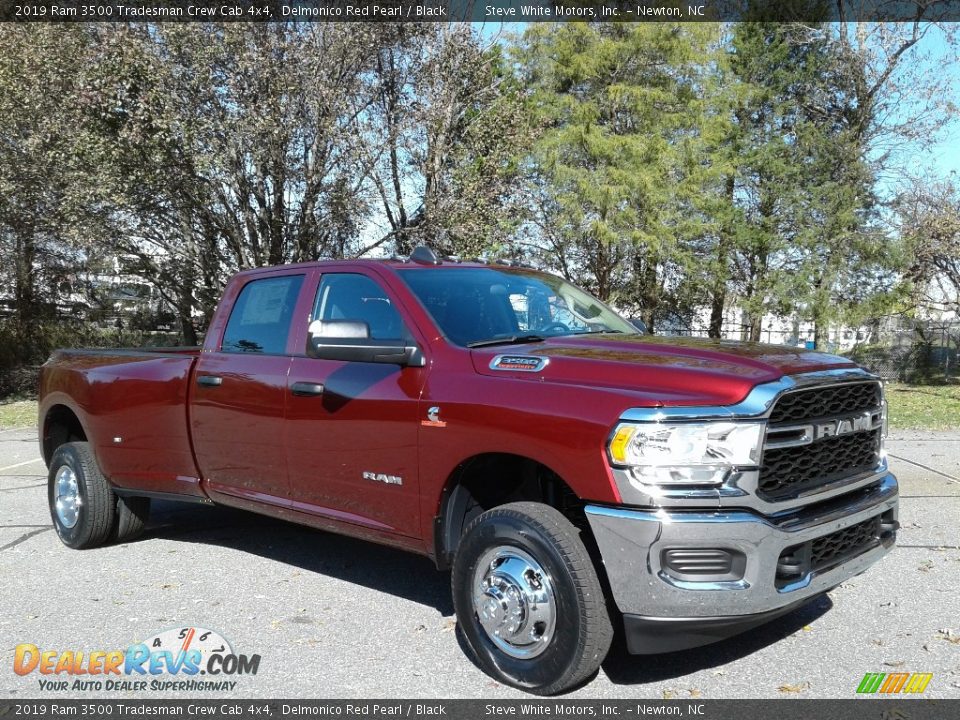 2019 Ram 3500 Tradesman Crew Cab 4x4 Delmonico Red Pearl / Black Photo #4