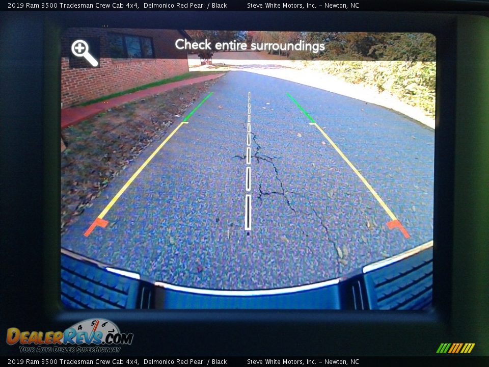 2019 Ram 3500 Tradesman Crew Cab 4x4 Delmonico Red Pearl / Black Photo #22