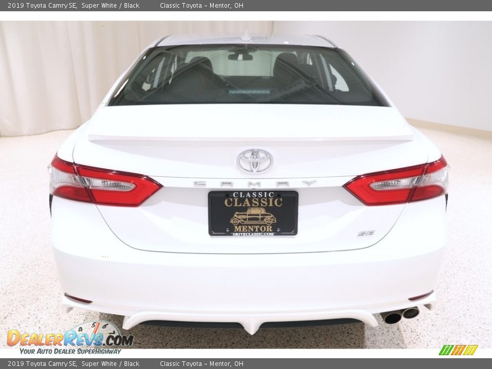 2019 Toyota Camry SE Super White / Black Photo #19