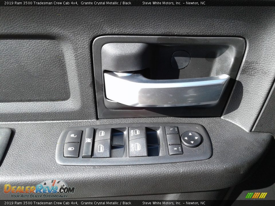 2019 Ram 3500 Tradesman Crew Cab 4x4 Granite Crystal Metallic / Black Photo #9