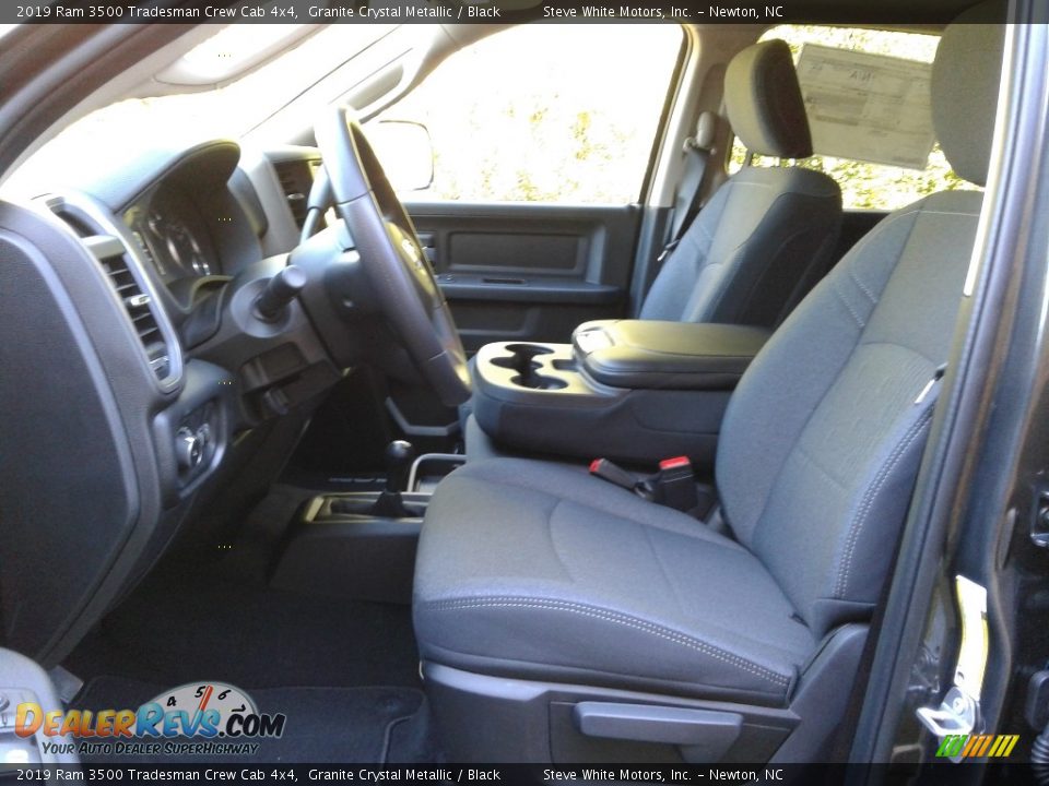 2019 Ram 3500 Tradesman Crew Cab 4x4 Granite Crystal Metallic / Black Photo #10