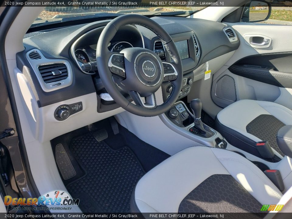 2020 Jeep Compass Latitude 4x4 Granite Crystal Metallic / Ski Gray/Black Photo #7