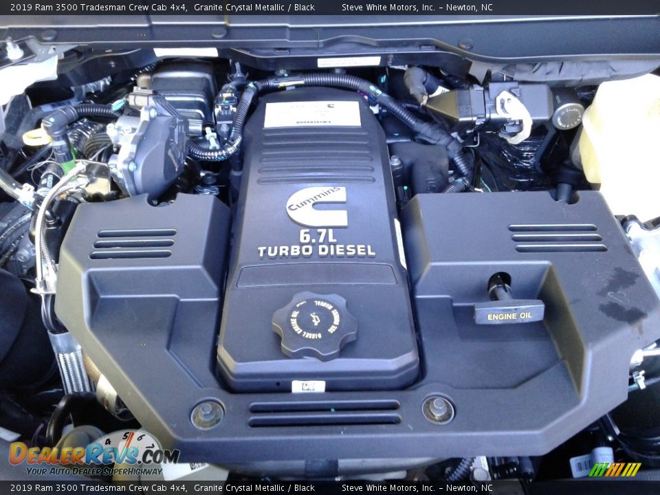 2019 Ram 3500 Tradesman Crew Cab 4x4 Granite Crystal Metallic / Black Photo #27