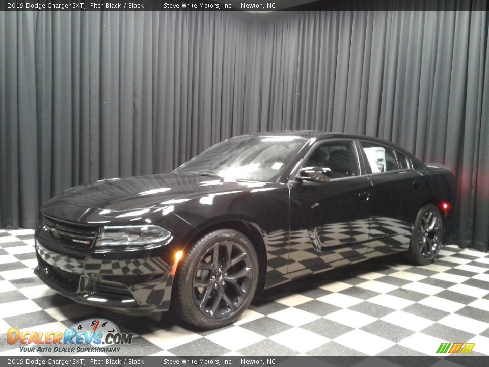 2019 Dodge Charger SXT Pitch Black / Black Photo #2