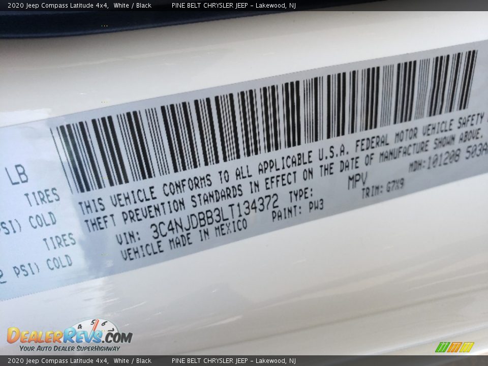 2020 Jeep Compass Latitude 4x4 White / Black Photo #9