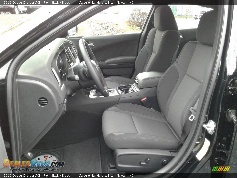 2019 Dodge Charger SXT Pitch Black / Black Photo #10