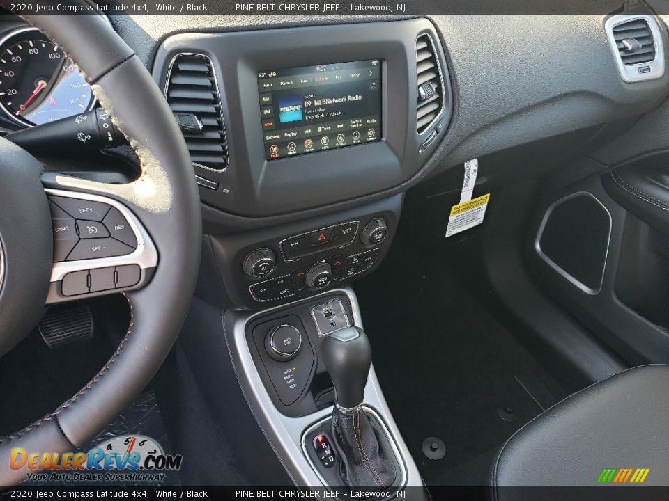 2020 Jeep Compass Latitude 4x4 White / Black Photo #10