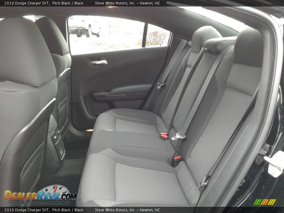 2019 Dodge Charger SXT Pitch Black / Black Photo #11