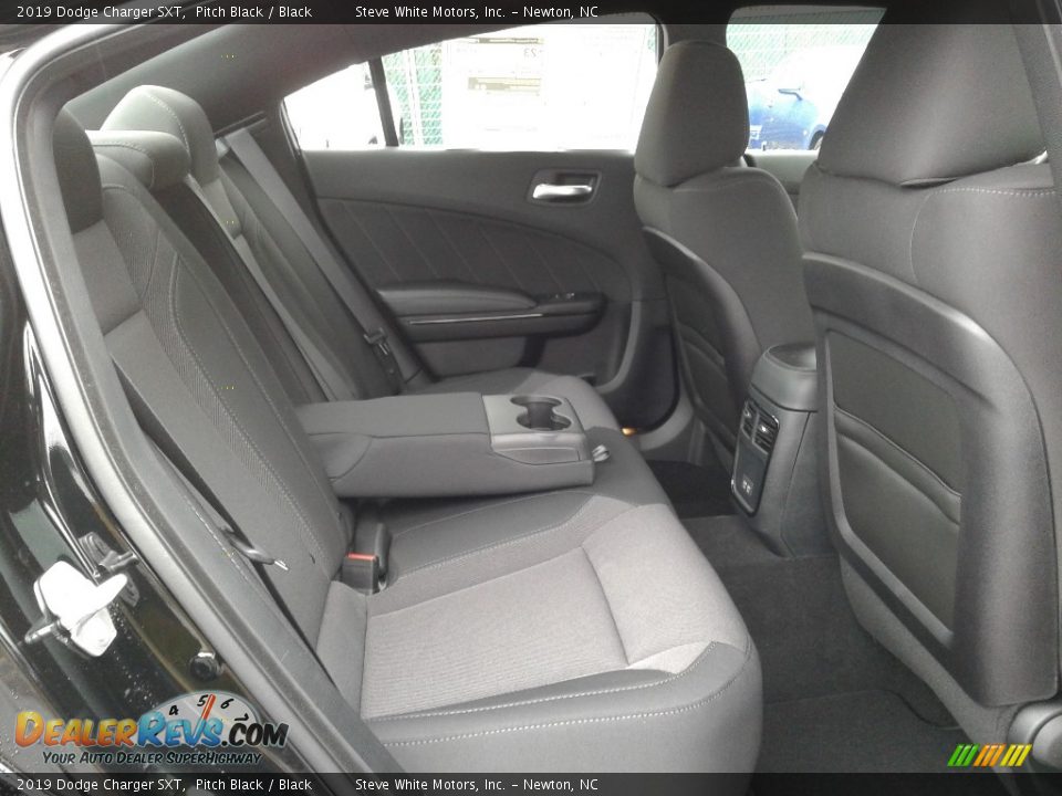 2019 Dodge Charger SXT Pitch Black / Black Photo #13