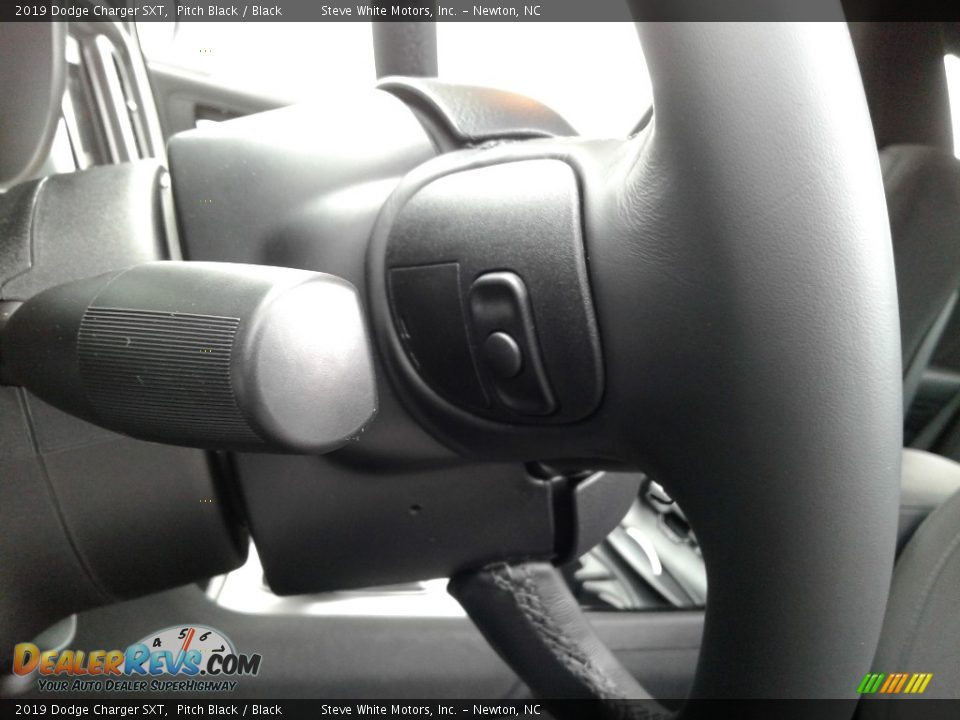 2019 Dodge Charger SXT Pitch Black / Black Photo #15