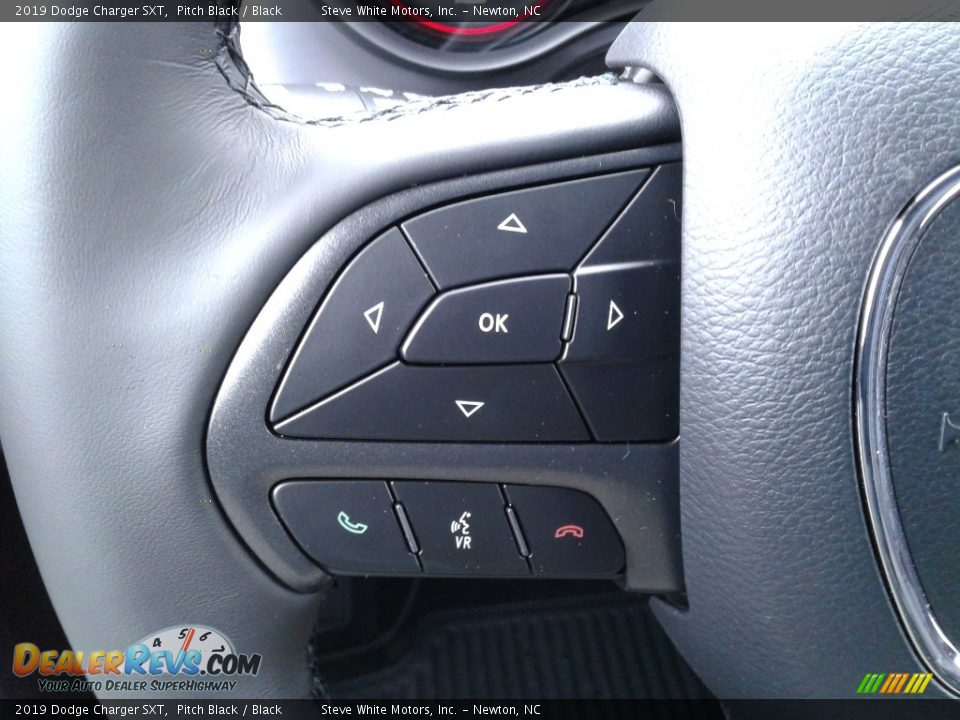 2019 Dodge Charger SXT Pitch Black / Black Photo #16