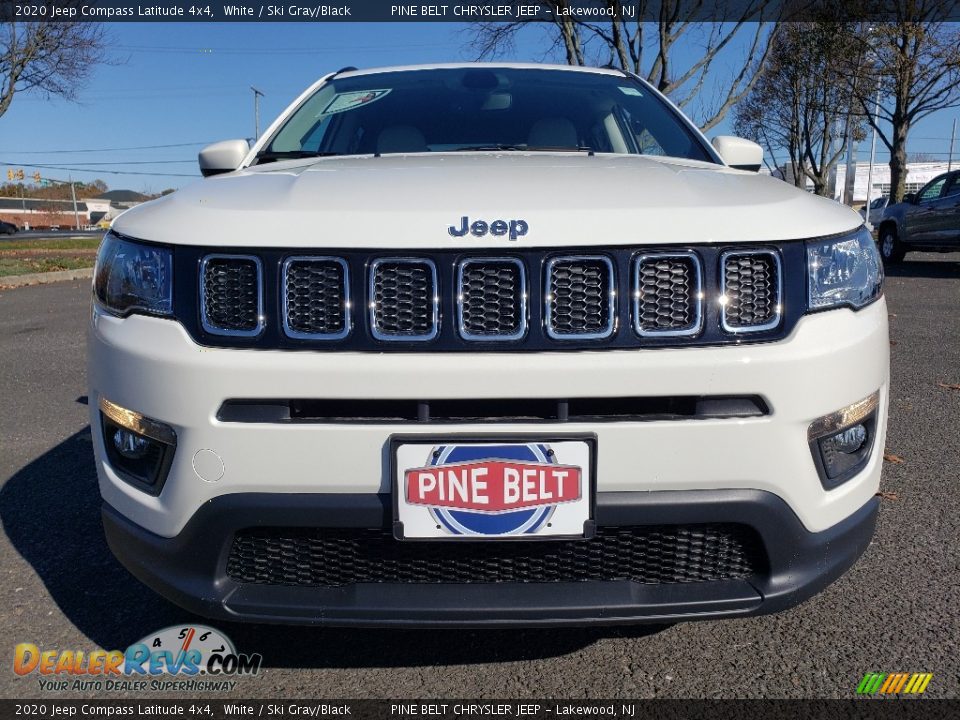 2020 Jeep Compass Latitude 4x4 White / Ski Gray/Black Photo #2