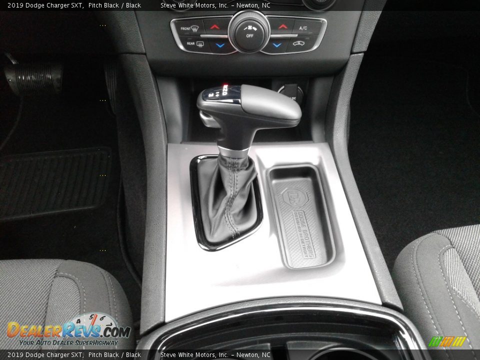 2019 Dodge Charger SXT Pitch Black / Black Photo #25