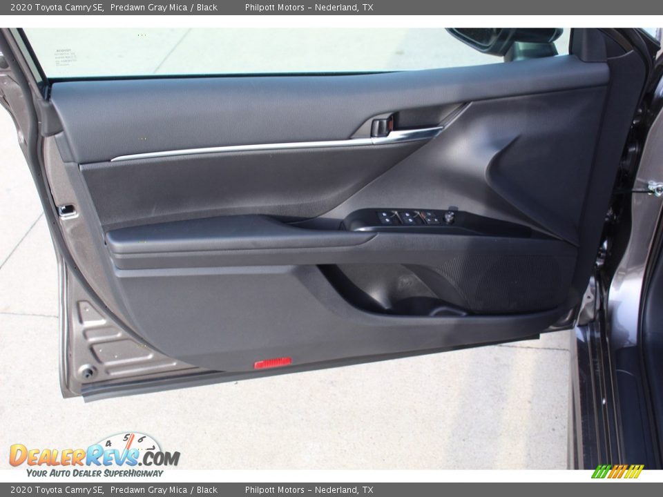 2020 Toyota Camry SE Predawn Gray Mica / Black Photo #9