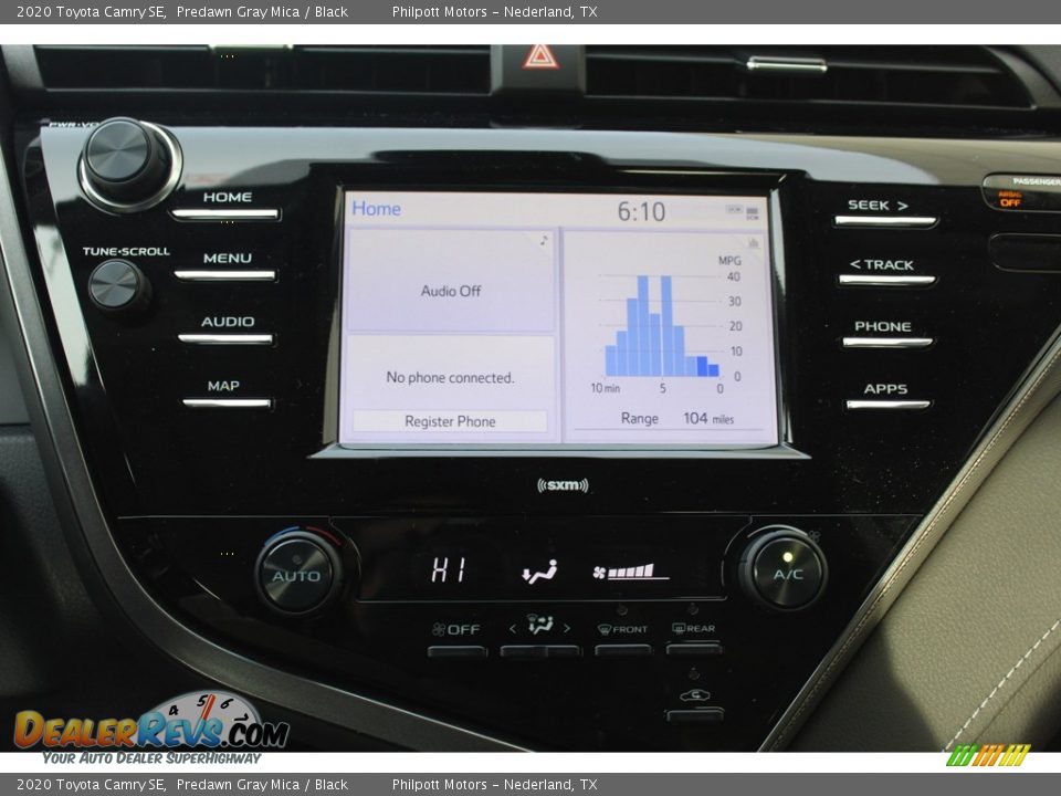 Controls of 2020 Toyota Camry SE Photo #17