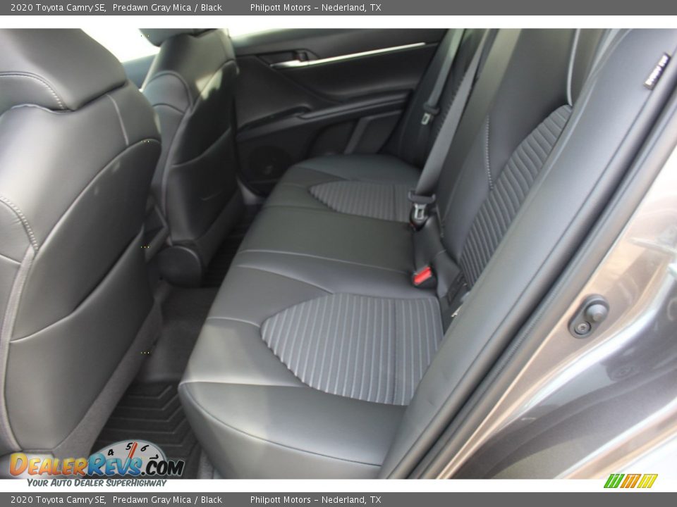 2020 Toyota Camry SE Predawn Gray Mica / Black Photo #20