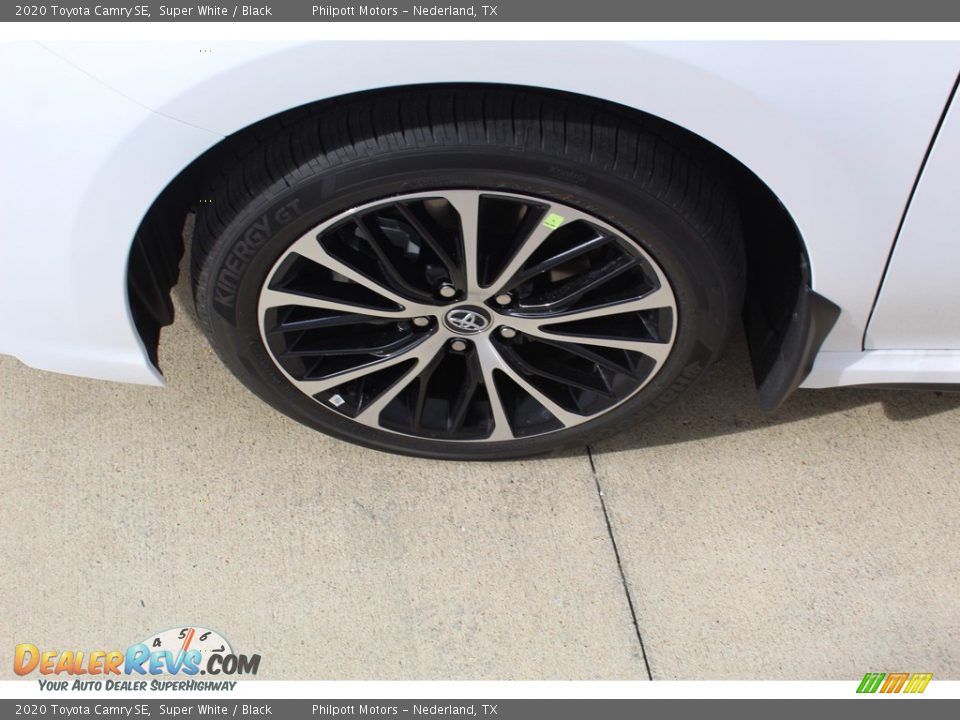 2020 Toyota Camry SE Super White / Black Photo #5