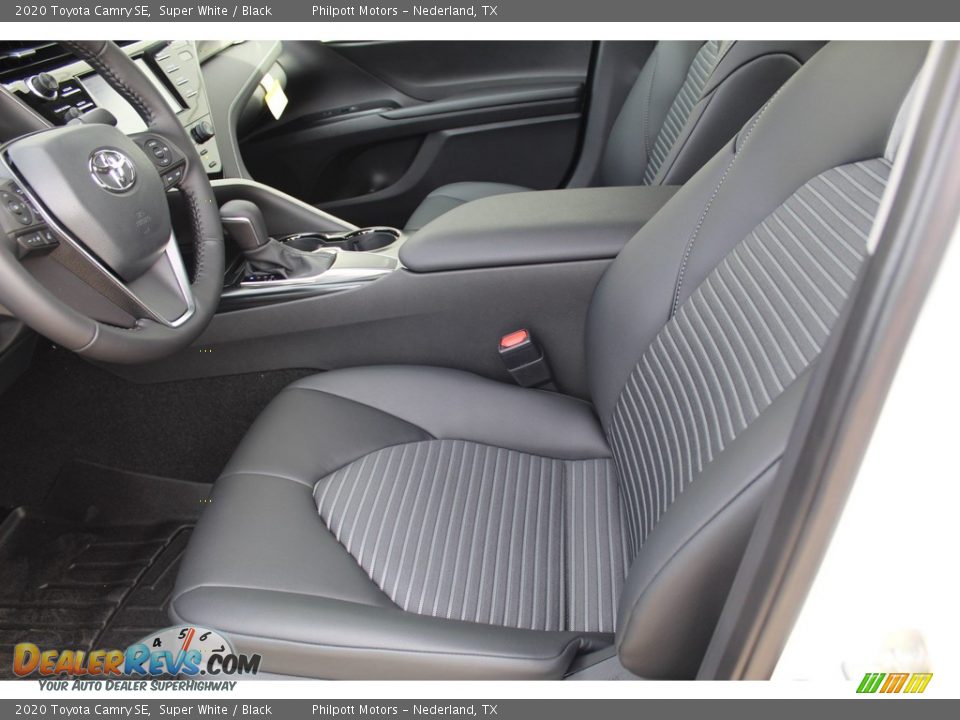 Front Seat of 2020 Toyota Camry SE Photo #10