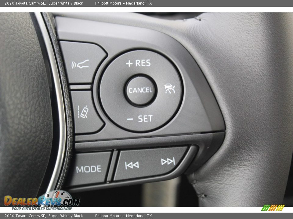 2020 Toyota Camry SE Steering Wheel Photo #13