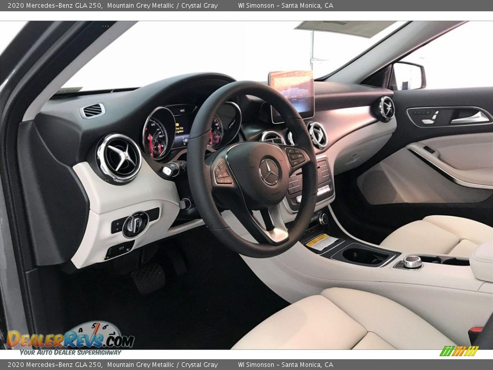 Front Seat of 2020 Mercedes-Benz GLA 250 Photo #4