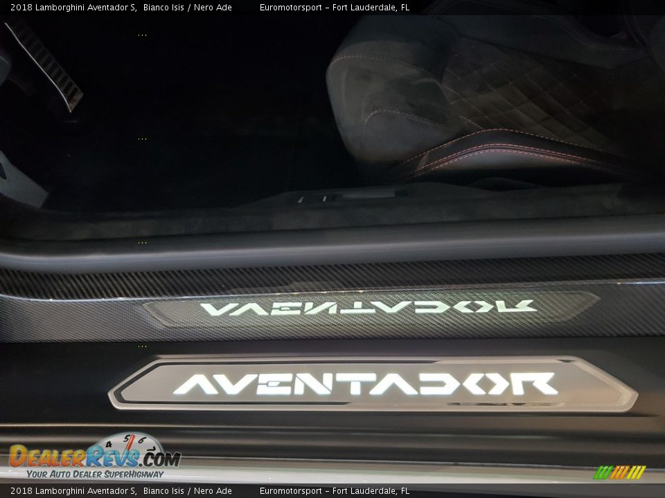 2018 Lamborghini Aventador S Logo Photo #15