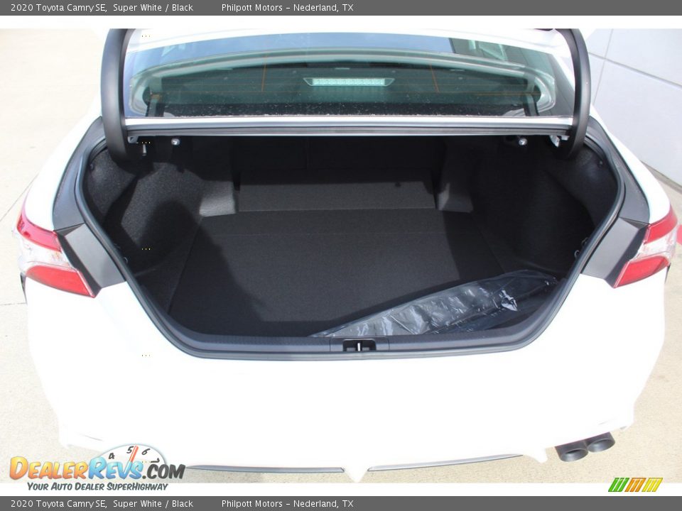 2020 Toyota Camry SE Super White / Black Photo #23