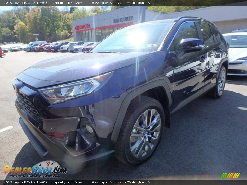 2019 Toyota RAV4 XLE AWD Blueprint / Light Gray Photo #8