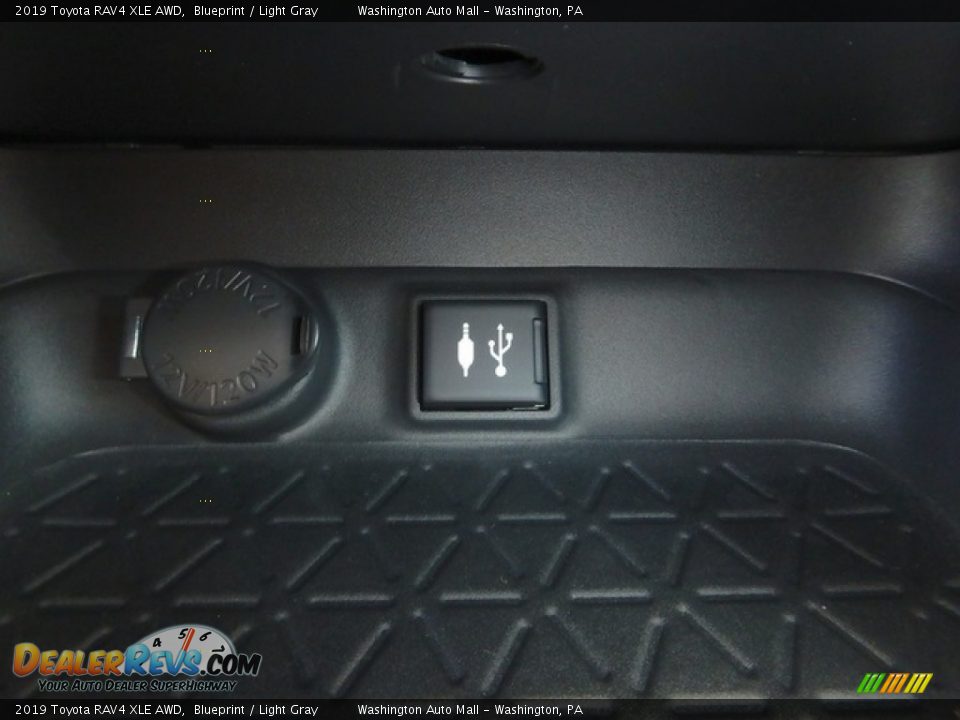 2019 Toyota RAV4 XLE AWD Blueprint / Light Gray Photo #20