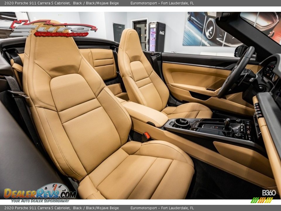 Front Seat of 2020 Porsche 911 Carrera S Cabriolet Photo #44