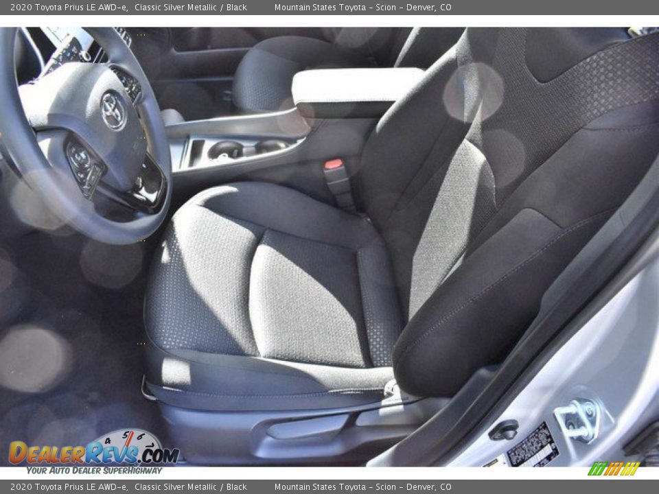 2020 Toyota Prius LE AWD-e Classic Silver Metallic / Black Photo #6