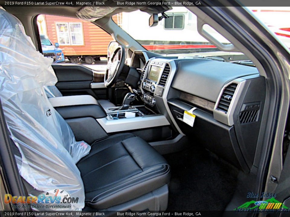2019 Ford F150 Lariat SuperCrew 4x4 Magnetic / Black Photo #32