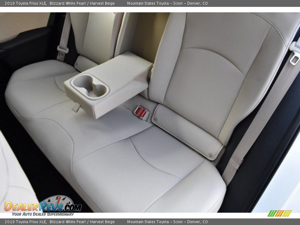 2019 Toyota Prius XLE Blizzard White Pearl / Harvest Beige Photo #9