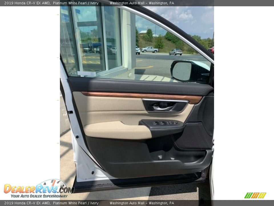 Door Panel of 2019 Honda CR-V EX AWD Photo #10