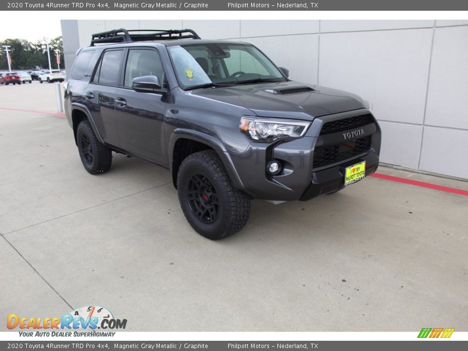 Front 3/4 View of 2020 Toyota 4Runner TRD Pro 4x4 Photo #2