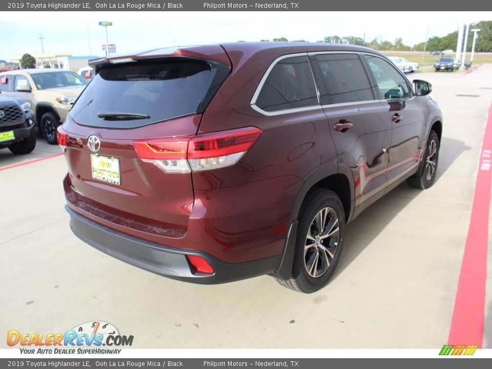 2019 Toyota Highlander LE Ooh La La Rouge Mica / Black Photo #7
