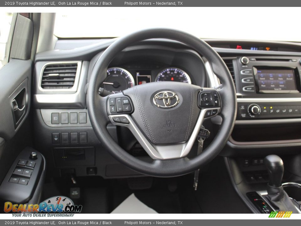 2019 Toyota Highlander LE Ooh La La Rouge Mica / Black Photo #20