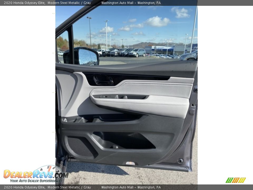 Door Panel of 2020 Honda Odyssey Elite Photo #34