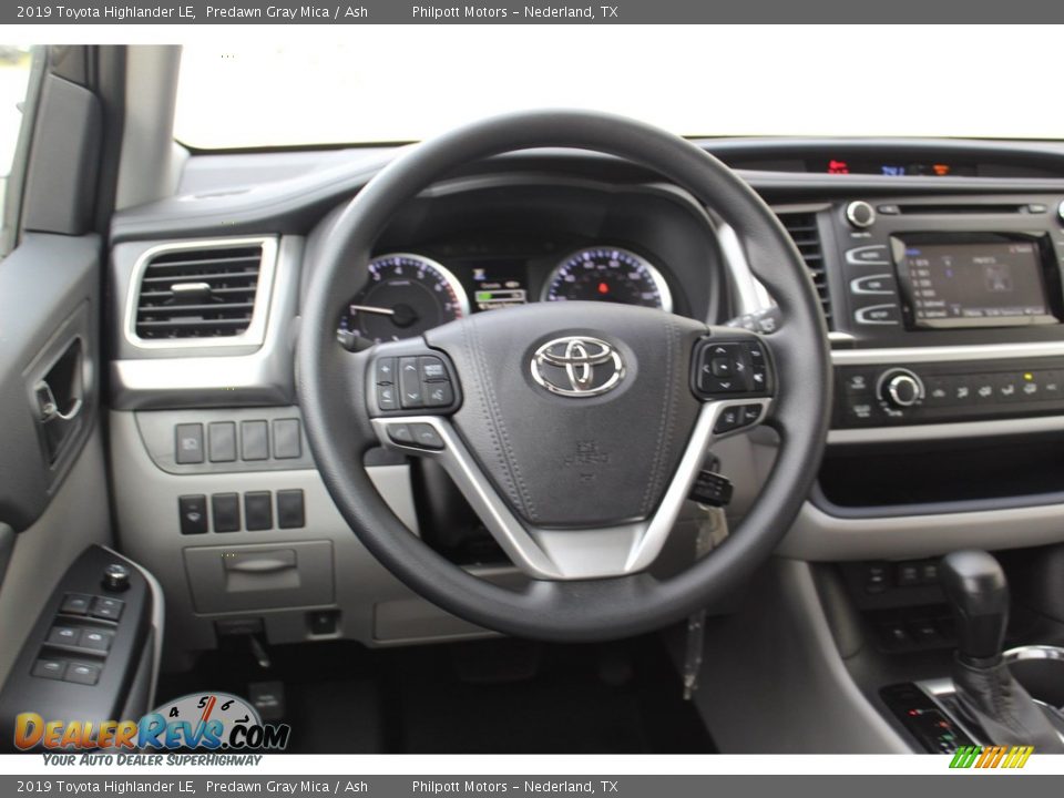 2019 Toyota Highlander LE Predawn Gray Mica / Ash Photo #22