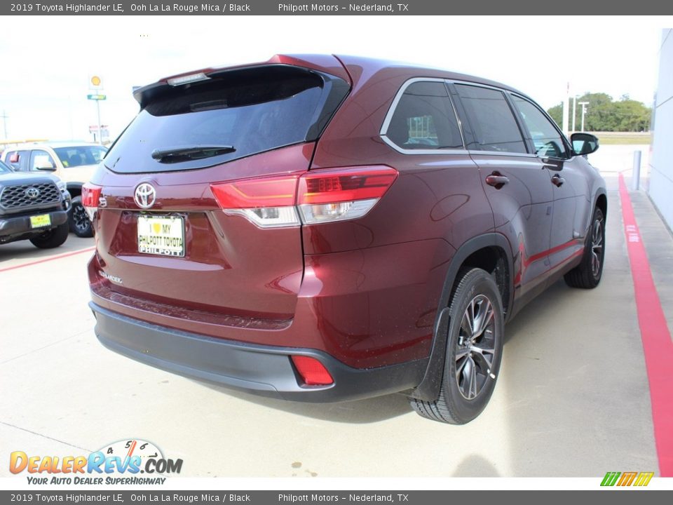 2019 Toyota Highlander LE Ooh La La Rouge Mica / Black Photo #8