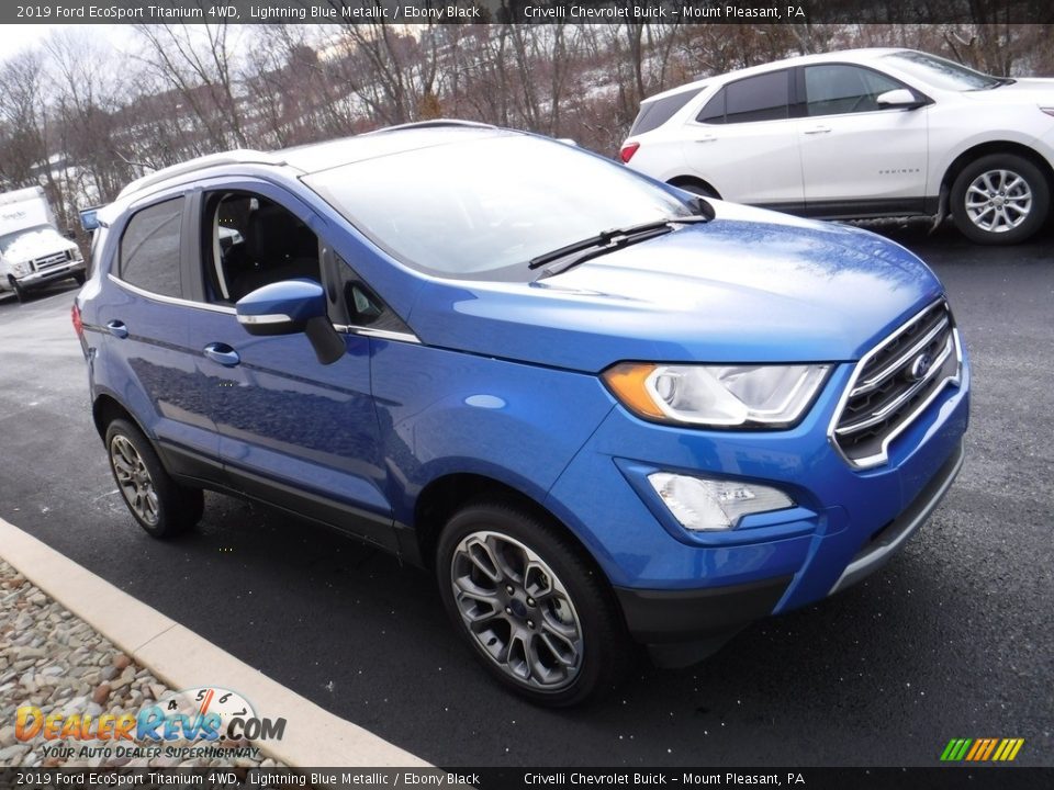 Front 3/4 View of 2019 Ford EcoSport Titanium 4WD Photo #6