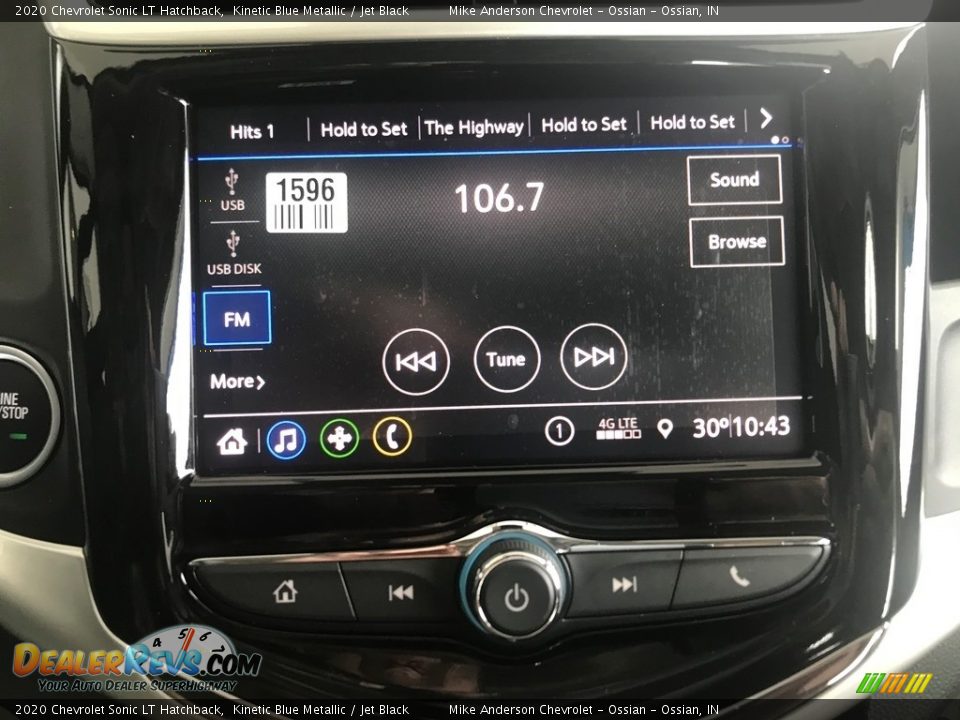 Controls of 2020 Chevrolet Sonic LT Hatchback Photo #19