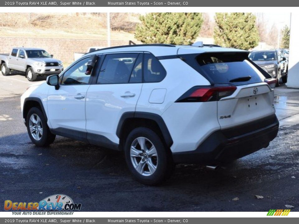 2019 Toyota RAV4 XLE AWD Super White / Black Photo #4